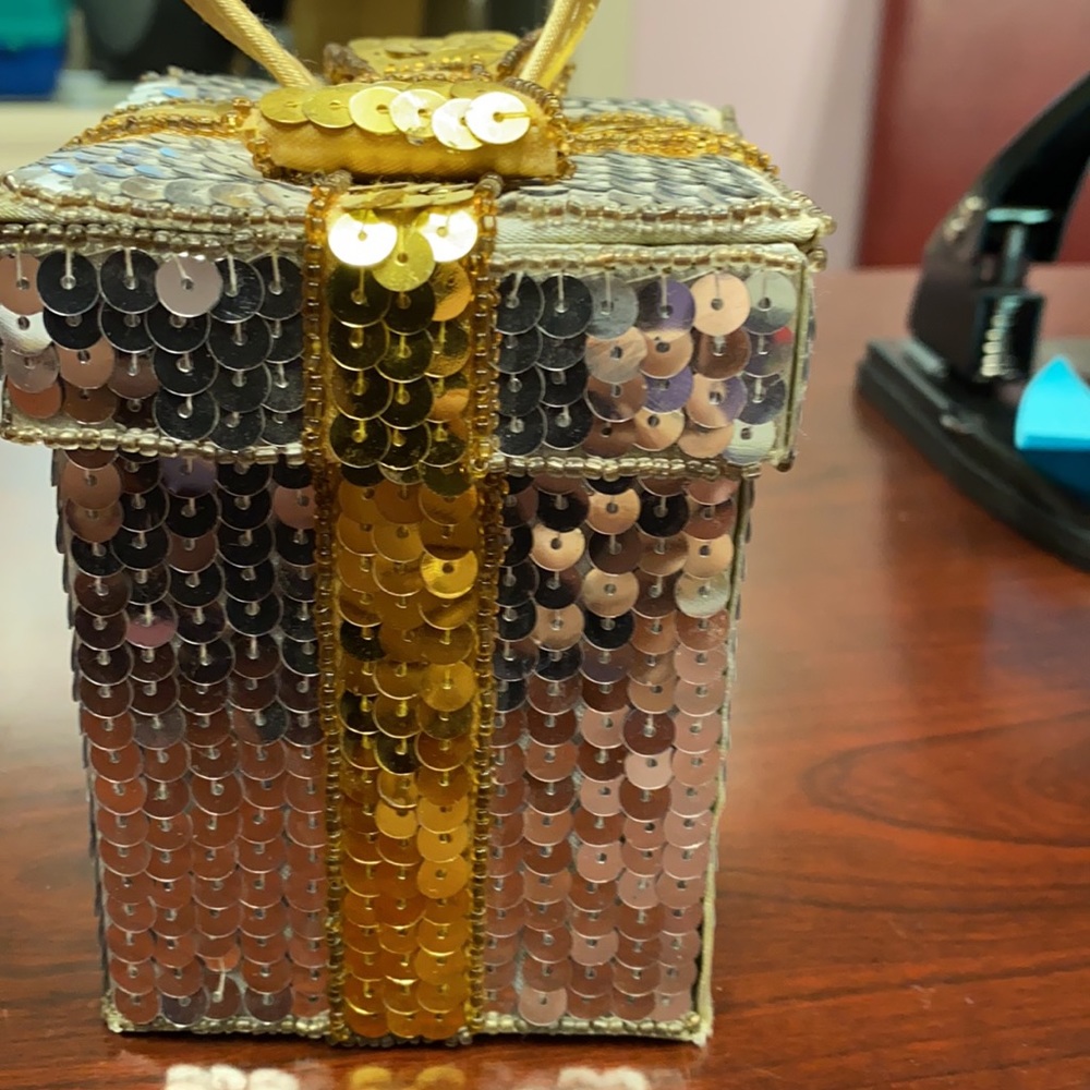 Present purse - Picture 3 of 3